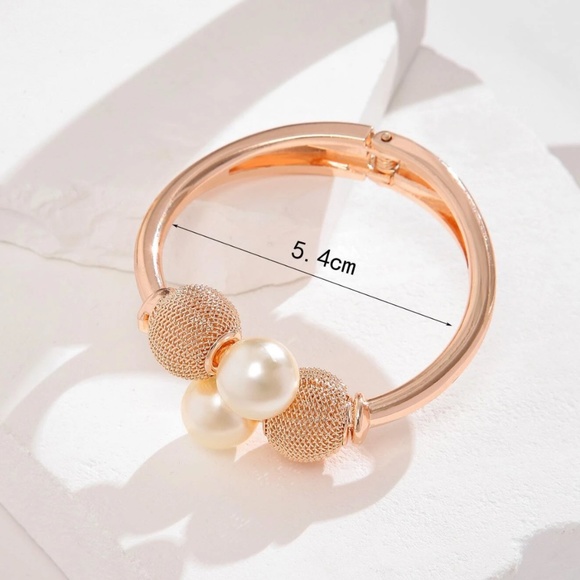 Faux Pearl Rosegold Tone Cuff Bracelet Zinc Alloy Fashion Jewelry - Picture 4 of 6